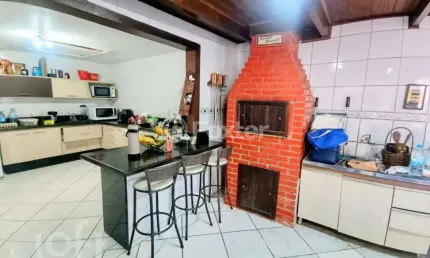 Casa com 4 quartos à venda na Rua Luiz Carniglia, 270, Sarandi, Porto Alegre, 150 m2 por R$ 500.000