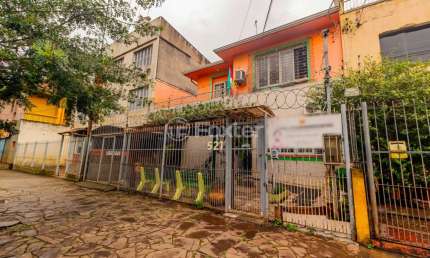 Casa com 16 quartos à venda na Avenida Polônia, 521, São Geraldo, Porto Alegre, 268 m2 por R$ 795.000