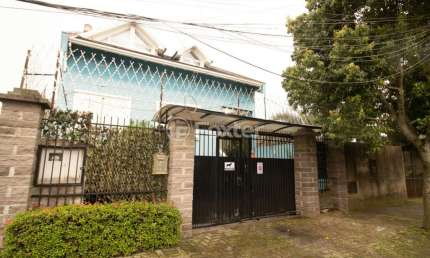Casa com 3 quartos à venda na Rua Itapema, 156, Vila Jardim, Porto Alegre, 310 m2 por R$ 950.000