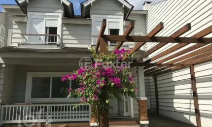 Casa com 3 quartos à venda na rua doutor possidônio cunha, 333, vila assunção, porto alegre, 265 m2 por r$ 1.490.000
