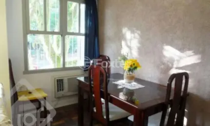 Apartamento com 2 quartos à venda na avenida pinheiro borda, 532, cristal, porto alegre, 58 m2 por r$ 250.000