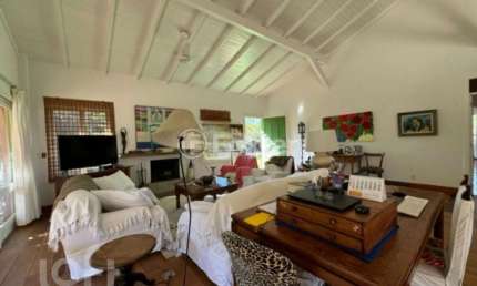Casa com 4 quartos à venda na Servidão Joesi Guimarães da Silva, 20, São João do Rio Vermelho, Florianópolis, 300 m2 por R$ 2.660.000