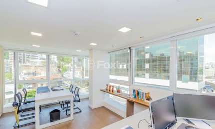 Sala comercial com 1 sala à venda na Rua Ramiro Barcelos, 630, Moinhos de Vento, Porto Alegre, 52 m2 por R$ 400.000