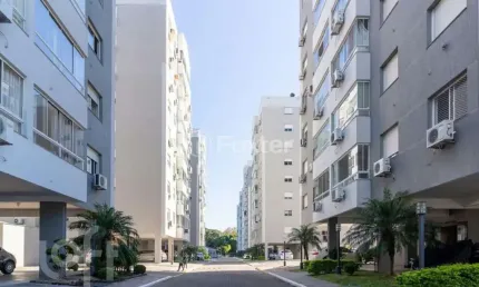Apartamento com 2 quartos à venda na rua wilson adnislen freitas de paiva bueno, 41, cavalhada, porto alegre, 56 m2 por r$ 383.000