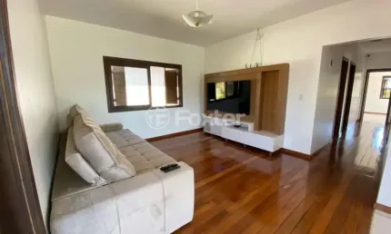 Casa com 2 quartos à venda na Rua Padre Luís Pasa, 842, Centro, Três Cachoeiras, 122 m2 por R$ 1.050.000