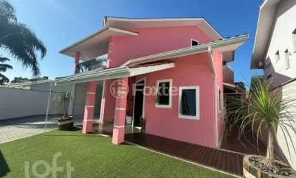Casa com 4 quartos à venda na Avenida Aniceto Zacchi, 210, Ponte do Imaruim, Palhoça, 278 m2 por R$ 1.699.000
