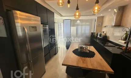 Casa com 4 quartos à venda na Rua Heriberto Hulse, 4530, Barreiros, São José, 270 m2 por R$ 1.590.000