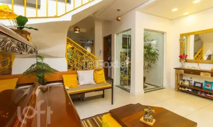 Casa em condomínio fechado com 3 quartos à venda na Rua Doutor Armando Barbedo, 541, Tristeza, Porto Alegre, 221 m2 por R$ 1.050.000