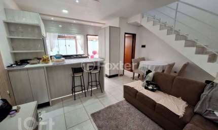 Casa com 2 quartos à venda na Rua Gardênia, 81, Forquilhas, São José, 75 m2 por R$ 379.000