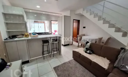 Casa com 2 quartos à venda na Rua Gardênia, 81, Forquilhas, São José, 75 m2 por R$ 379.000
