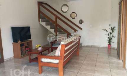 Casa com 3 quartos à venda na Rua Waldemar da Rosa, 494, Lomba da Palmeira, Sapucaia do Sul por R$ 550.000