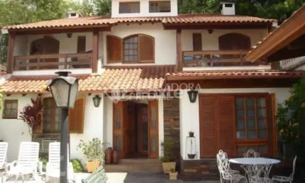 Casa com 3 quartos à venda na rua luzitana, 617, higienópolis, porto alegre, 143 m2 por r$ 1.703.000
