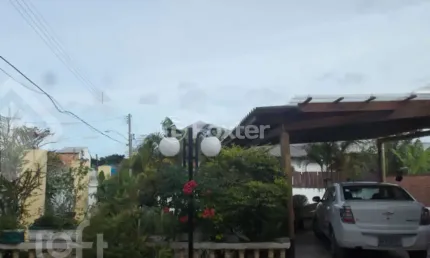 Casa com 2 quartos à venda na Rua Mercedes Azzolini, 331, Ponta Grossa, Porto Alegre, 150 m2 por R$ 350.000