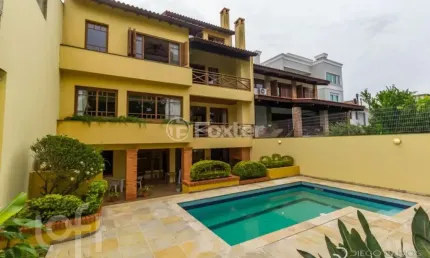 Casa com 4 quartos à venda na rua araruama, 558, vila jardim, porto alegre, 600 m2 por r$ 3.000.000
