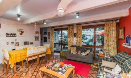 Casa com 4 quartos à venda na Rua Matias José Bins, 739, Três Figueiras, Porto Alegre, 366 m2 por R$ 2.900.000