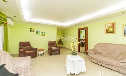 Casa com 3 quartos à venda na rua curupaiti, 836, cristal, porto alegre, 160 m2 por r$ 880.000