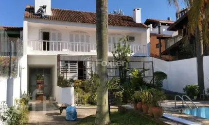 Casa com 3 quartos à venda na avenida cai, 428, cristal, porto alegre, 254 m2 por r$ 1.200.000