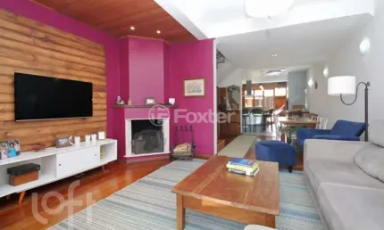 Casa com 3 quartos à venda na Rua Claudio da Silva Pinto, 221, Espírito Santo, Porto Alegre, 182 m2 por R$ 850.000
