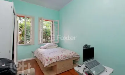Casa com 4 quartos à venda na rua felipe camarão, 66, rio branco, porto alegre, 125 m2 por r$ 1.060.000