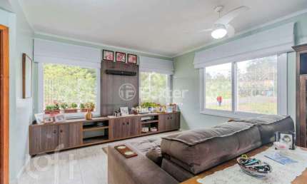 Casa com 3 quartos à venda na Rua Henrique Anawate, 470, Guarujá, Porto Alegre, 137 m2 por R$ 900.000