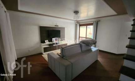 Casa com 3 quartos à venda na Rua Miracema, 300, Chácara das Pedras, Porto Alegre, 169 m2 por R$ 1.200.000