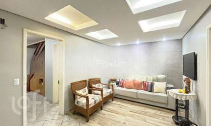 Casa com 4 quartos à venda na travessa escobar, 409, camaquã, porto alegre, 409 m2 por r$ 1.970.000