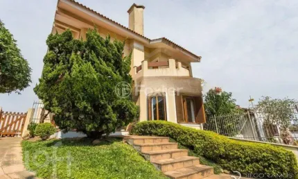 Casa com 4 quartos à venda na Rua Chiriguano, 227, Vila Assunção, Porto Alegre, 470 m2 por R$ 1.650.000