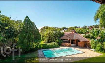 Casa com 4 quartos à venda na Rua Elis Regina, 54, Hamburgo Velho, Novo Hamburgo, 388 m2 por R$ 2.700.000