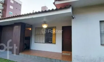 Casa com 4 quartos à venda na Avenida Quito, 362, Jardim Lindóia, Porto Alegre, 208 m2 por R$ 800.000