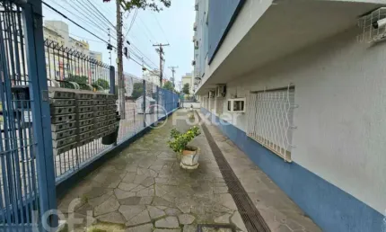 Apartamento com 2 quartos à venda na avenida érico veríssimo, 697, menino deus, porto alegre, 64 m2 por r$ 269.000