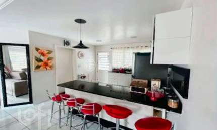 Casa com 3 quartos à venda na Rua Doutor Alfredo Angelo Filho, 497, Igara, Canoas, 206 m2 por R$ 889.000