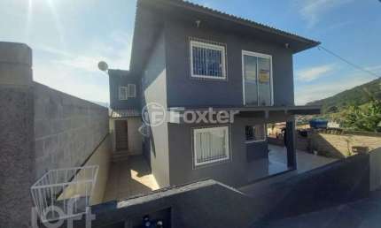 Casa com 4 quartos à venda na Servidão Amâncio Sebastião Schudt, 51, Fundos, Biguaçu, 255 m2 por R$ 620.000