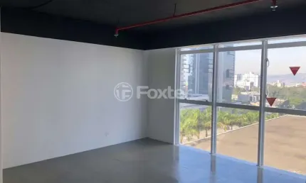 Sala comercial com 1 sala à venda na avenida senador tarso dutra, 161, petrópolis, porto alegre, 36 m2 por r$ 332.500