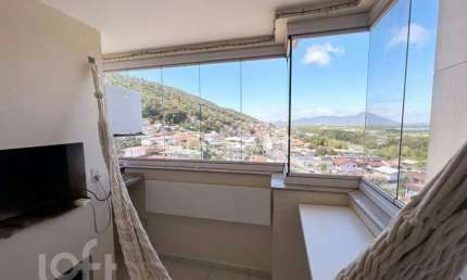 Apartamento com 2 quartos à venda na Avenida Governador Jorge Lacerda, 1835, Costeira do Pirajubaé, Florianópolis, 56 m2 por R$ 600.000