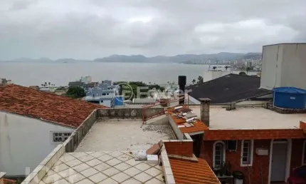 Casa com 2 quartos à venda na Rua Poeta Francisco Machado de Souza, 132, Estreito, Florianópolis, 152 m2 por R$ 860.000