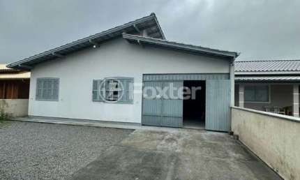 Casa com 3 quartos à venda na Rua Andira, 1, Enseada de Brito, Palhoça, 140 m2 por R$ 798.000