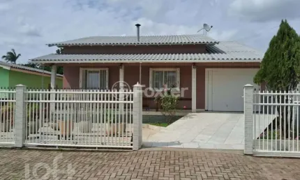 Casa com 2 quartos à venda na Rua Nei Fernandes Vargas Silveira, 116, Arroio da Manteiga, São Leopoldo, 130 m2 por R$ 349.900