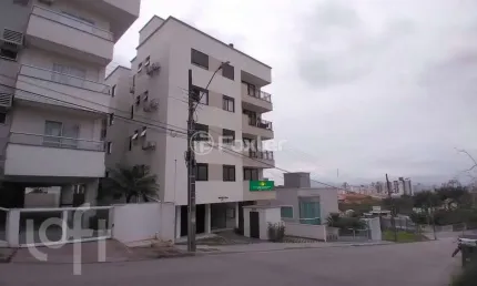 Apartamento com 3 quartos à venda na rua do mirante, 52, pedra branca, palhoça, 77 m2 por r$ 590.000
