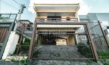 Casa com 3 quartos à venda na rua doutor eduardo chartier, 275, passo da areia, porto alegre, 184 m2 por r$ 819.000