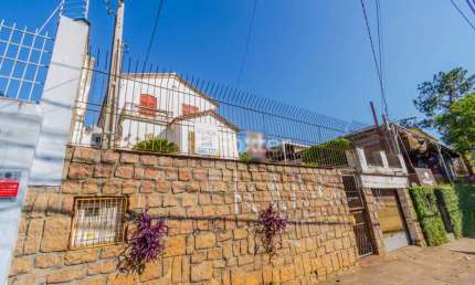 Casa comercial com 2 salas à venda na Avenida Nonoai, 1566, Nonoai, Porto Alegre, 319 m2 por R$ 750.000