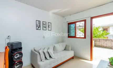 Casa com 2 quartos à venda na Rua Três Mil Setecentos e Setenta e Dois, 427, Lomba do Pinheiro, Porto Alegre, 85 m2 por R$ 235.600