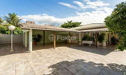 Casa com 4 quartos à venda na Servidão Bons Amigos, 108, Campeche, Florianópolis, 245 m2 por R$ 1.100.000