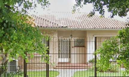 Casa com 4 quartos à venda na Rua Eça de Queiroz, 843, Petrópolis, Porto Alegre, 600 m2 por R$ 1.915.000
