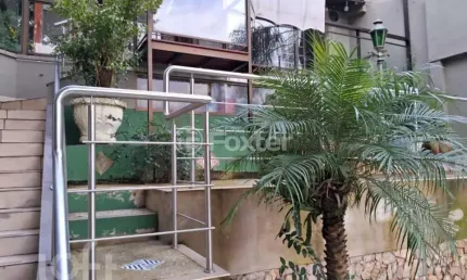 Casa com 4 quartos à venda na rua osmar amaro de freitas, 130, jardim itu sabará, porto alegre, 206 m2 por r$ 630.000