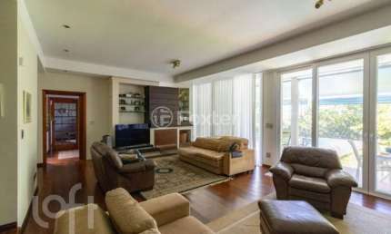 Casa com 3 quartos à venda na Rua Guato, 111, Vila Assunção, Porto Alegre, 460 m2 por R$ 2.500.000