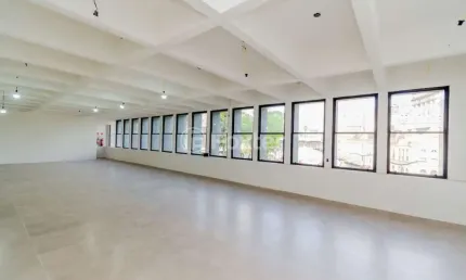 Sala comercial com 3 salas à venda na Praça Quinze de Novembro, 16, Centro Histórico, Porto Alegre, 230 m2 por R$ 586.000