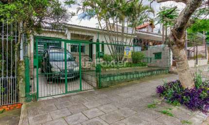 Casa com 3 quartos à venda na Rua Patagônia, 40, Bom Jesus, Porto Alegre, 264 m2 por R$ 351.500