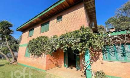 Casa com 3 quartos à venda na Rua Atílio Andreazza, 2011, Sagrada Família, Caxias do Sul, 272 m2 por R$ 2.300.000