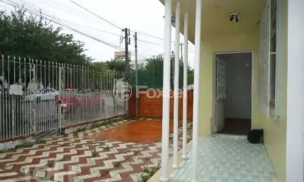 Casa com 2 quartos à venda na Avenida Engenheiro José Maria de Carvalho, 149, Vila Ipiranga, Porto Alegre, 152 m2 por R$ 620.000