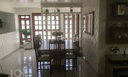 Casa com 4 quartos à venda na avenida otto niemeyer, 2107, camaquã, porto alegre, 194 m2 por r$ 750.000